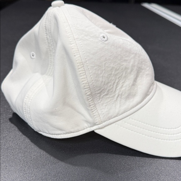 Lululemon White/ Cream Baseball Cap - Picture 7 of 7